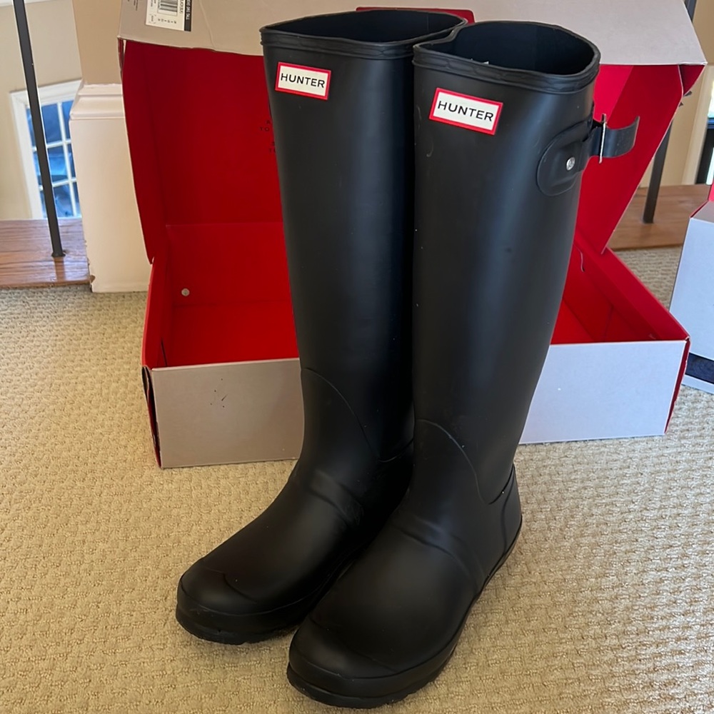 HUNTER rain boots